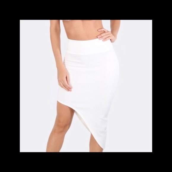 Asymmetrical Sexy Skirt - Picture 3 of 5